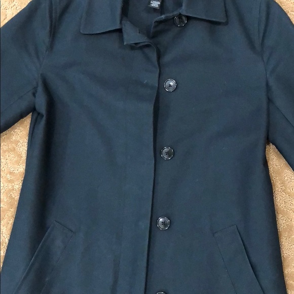 Black knee length trench coat - Picture 3 of 3